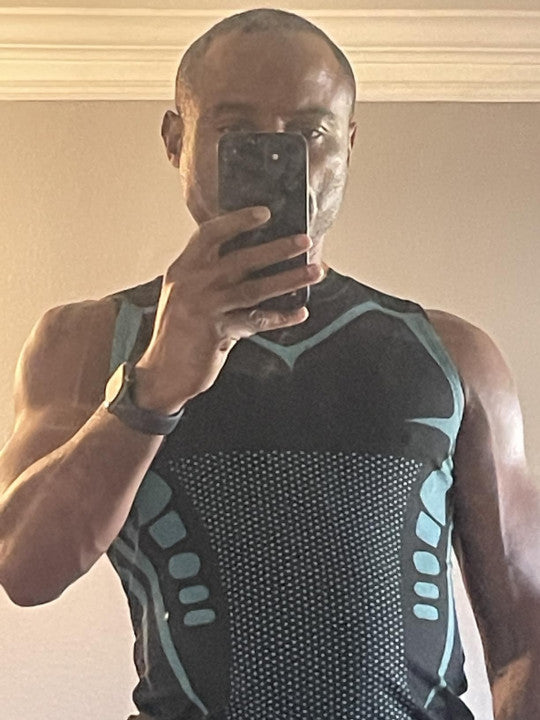 <p>Real Men. Real Wardrobes. Real Feedback.</p>